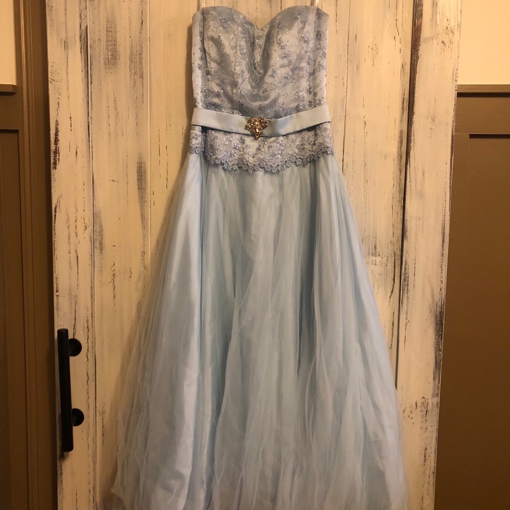 Masquerade Light Blue Cocktail Party Dress